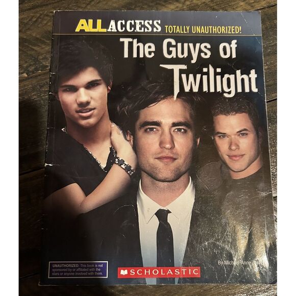 Other - The Guys of Twilight‎ (Unauthorized Scrapbook) By Michael-ann Joh